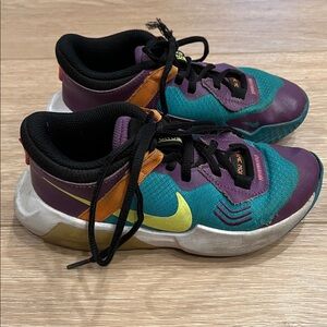 Boys Nike Air Zoom Crossover size 1